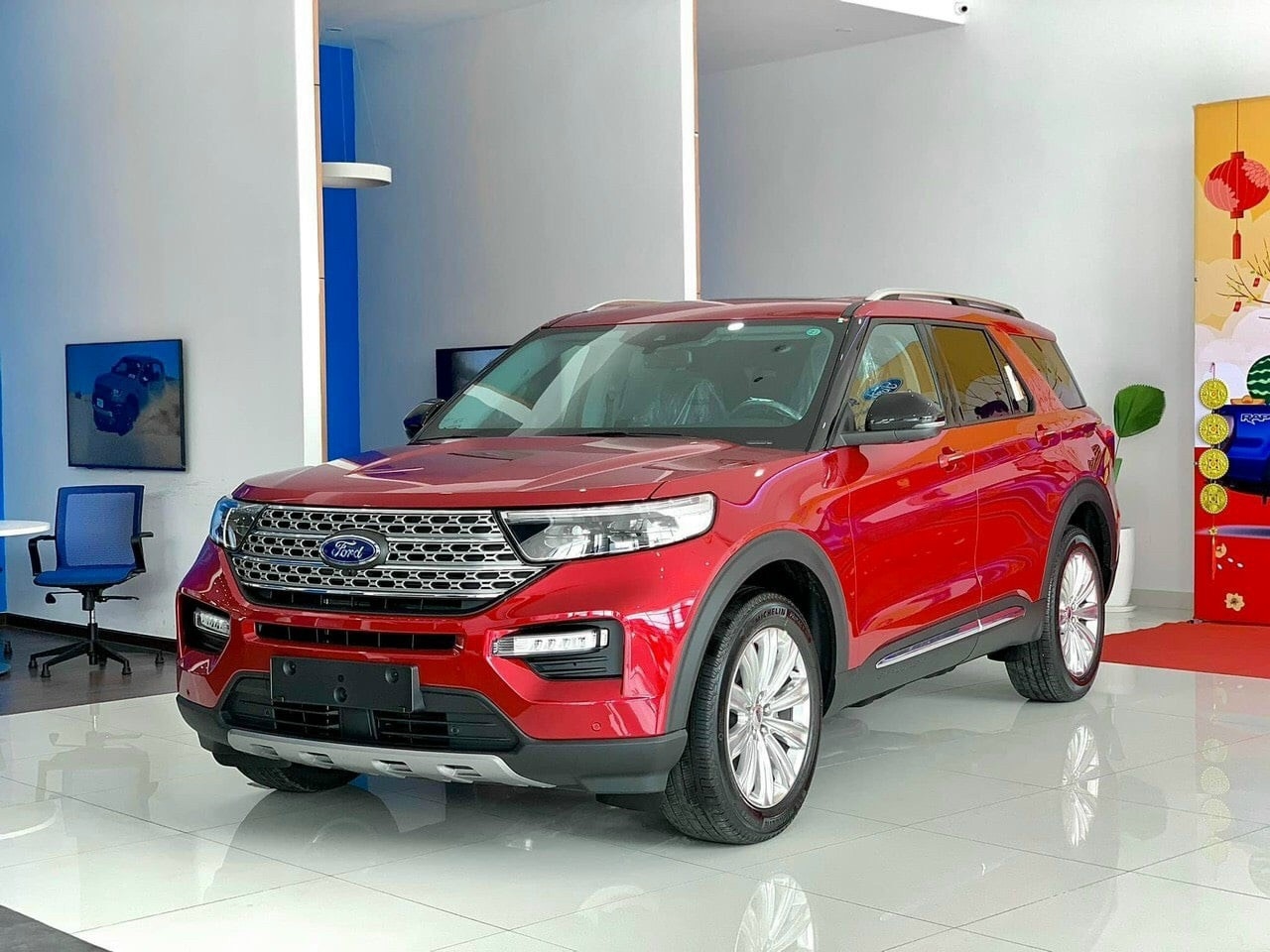 Ford Explorer tạm dừng bán tại Việt Nam - Cơ hội đón bản nâng cấp mới về hưởng ưu đãi thuế cạnh tranh Teramont, Palisade- Ảnh 2.