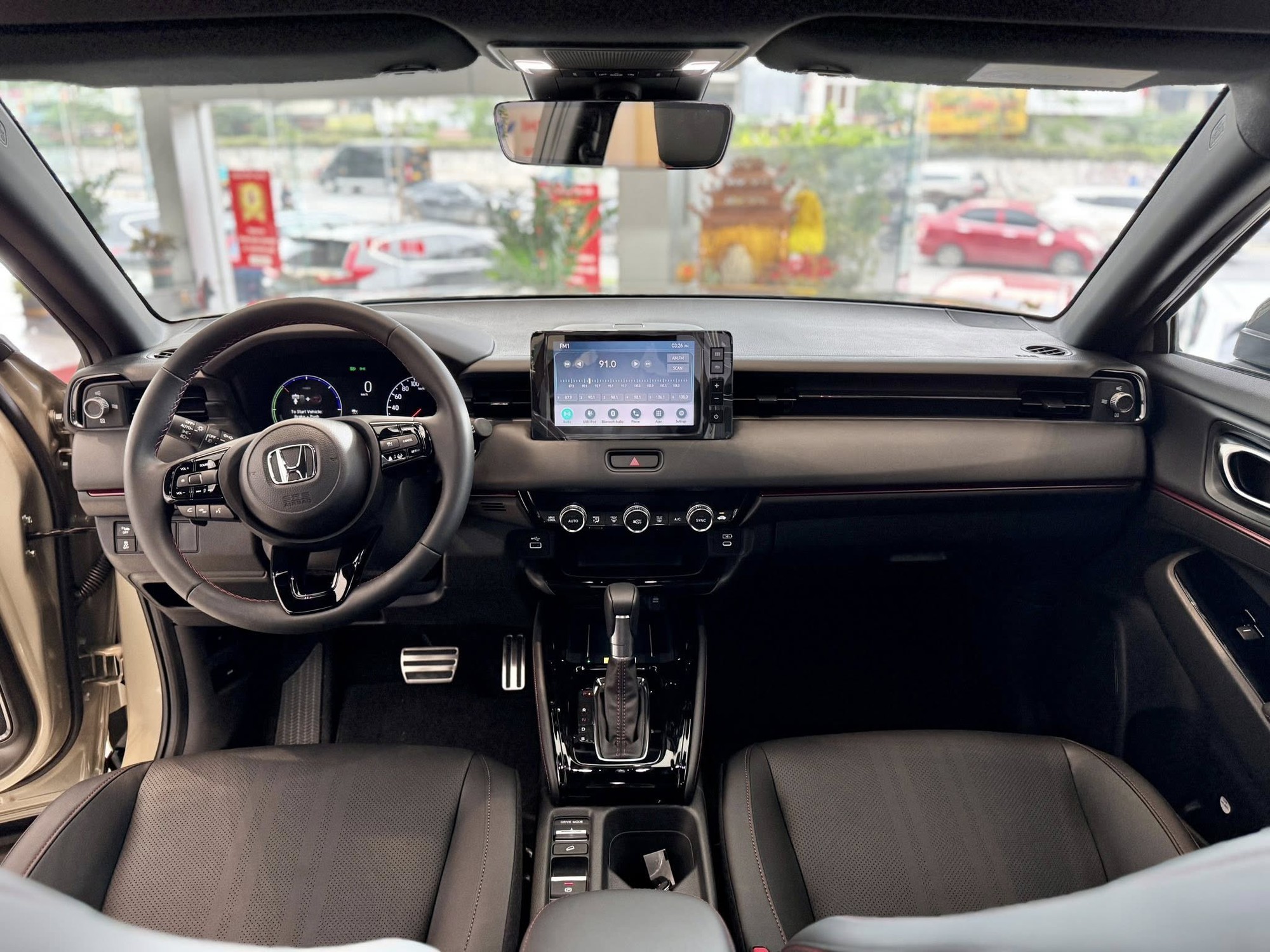 Honda HR-V giảm giá tới 45 triệu đồng tại đại lý: Bản tầm trung giảm nhiều nhất còn 705 triệu, tiệm cận Xforce, Creta bản đắt nhất- Ảnh 4. Honda HR-V giảm giá tới 45 triệu đồng tại đại lý: Bản tầm trung giảm nhiều nhất còn 705 triệu, tiệm cận Xforce, Creta bản đắt nhất- Ảnh 4.