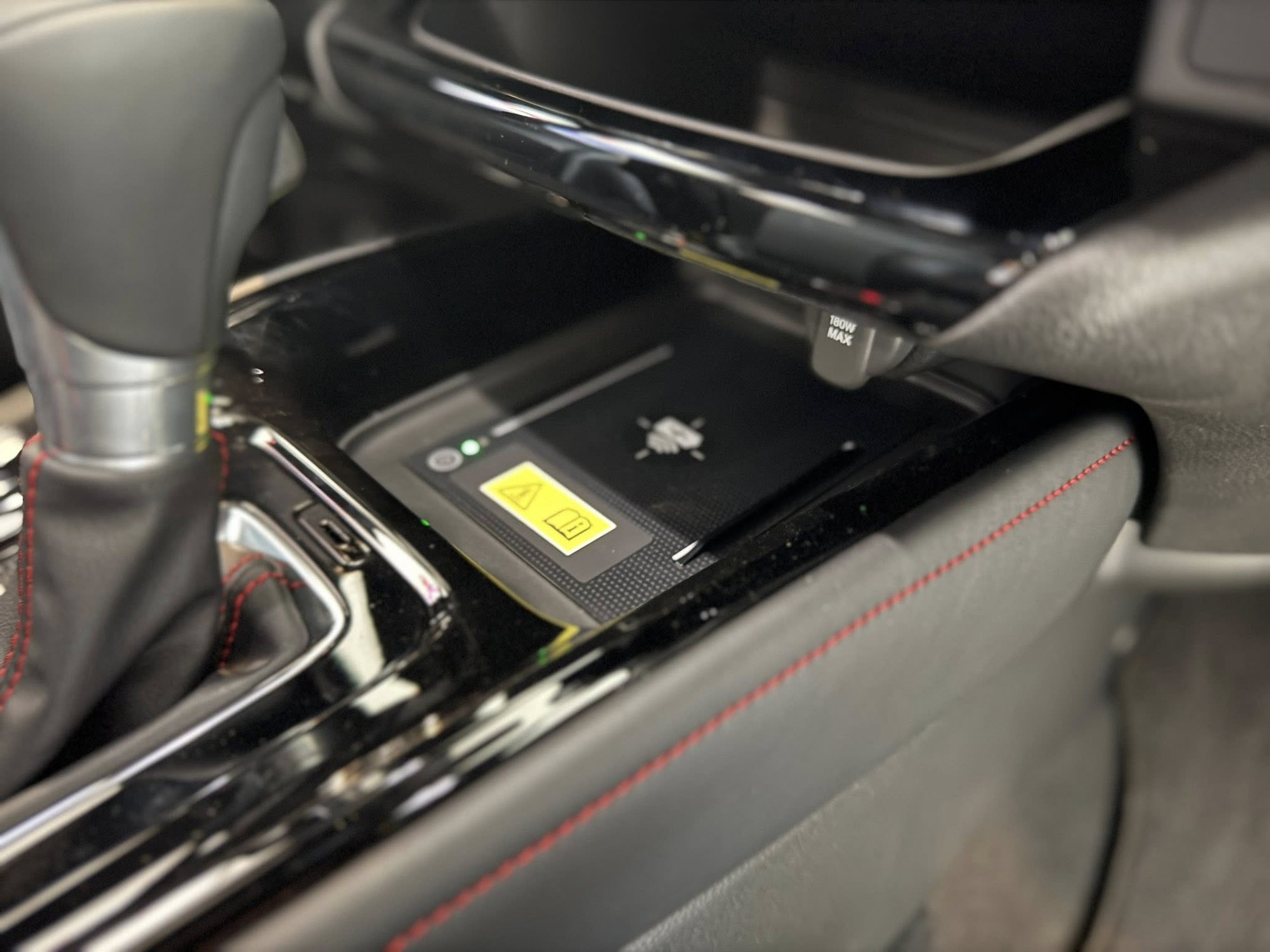 Honda HR-V giảm giá tới 45 triệu đồng tại đại lý: Bản tầm trung giảm nhiều nhất còn 705 triệu, tiệm cận Xforce, Creta bản đắt nhất- Ảnh 6. Honda HR-V giảm giá tới 45 triệu đồng tại đại lý: Bản tầm trung giảm nhiều nhất còn 705 triệu, tiệm cận Xforce, Creta bản đắt nhất- Ảnh 6.