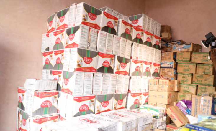 Đột kích xưởng đóng gói, phát hiện lô hàng kem đánh răng Oral-B, Colgate 'nhái' số lượng lớn, nhiều sản phẩm chứa phụ gia bị cấm- Ảnh 1.