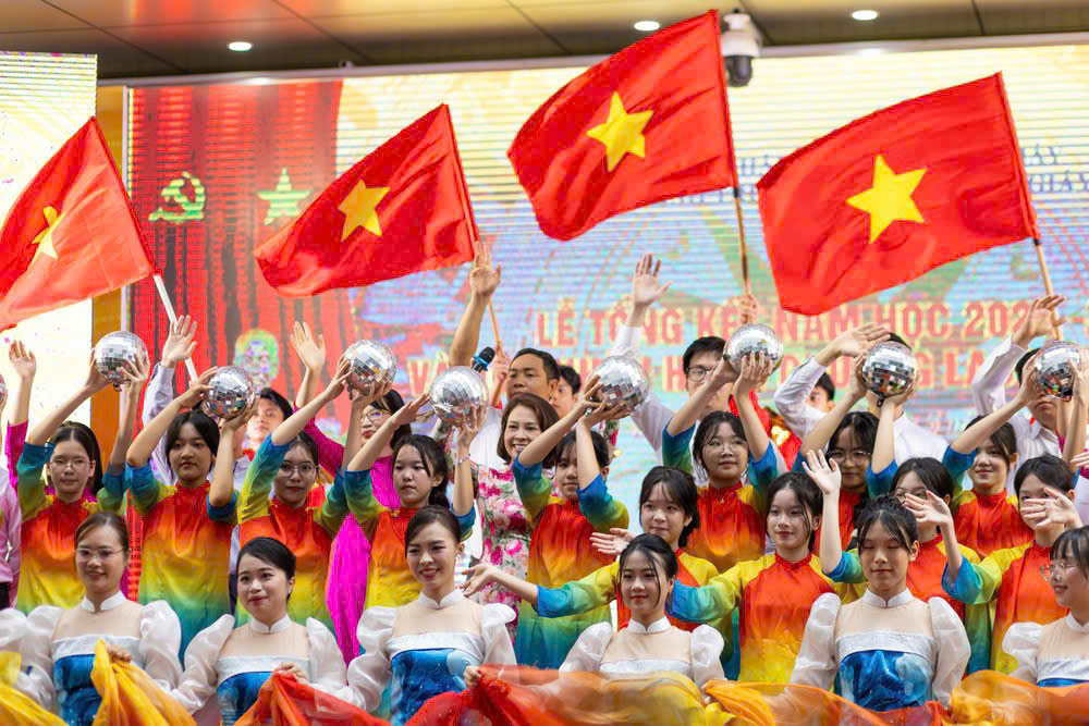 Ngôi trường 15 tuổi đứng top đầu thủ đô kỳ thi vào lớp 10 năm nay, con theo học là phụ huynh vừa tự hào vừa yên tâm- Ảnh 5. Ngôi trường 15 tuổi đứng top đầu thủ đô kỳ thi vào lớp 10 năm nay, con theo học là phụ huynh vừa tự hào vừa yên tâm- Ảnh 5.