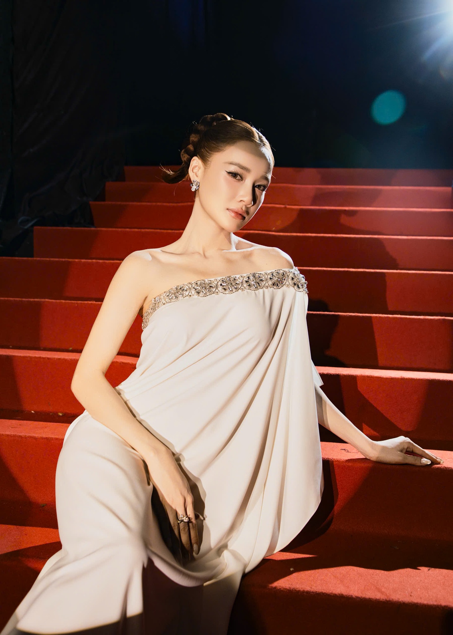 Nhã Phương mang thai con thứ 3?- Ảnh 3. Nhã Phương mang thai con thứ 3?- Ảnh 3.
