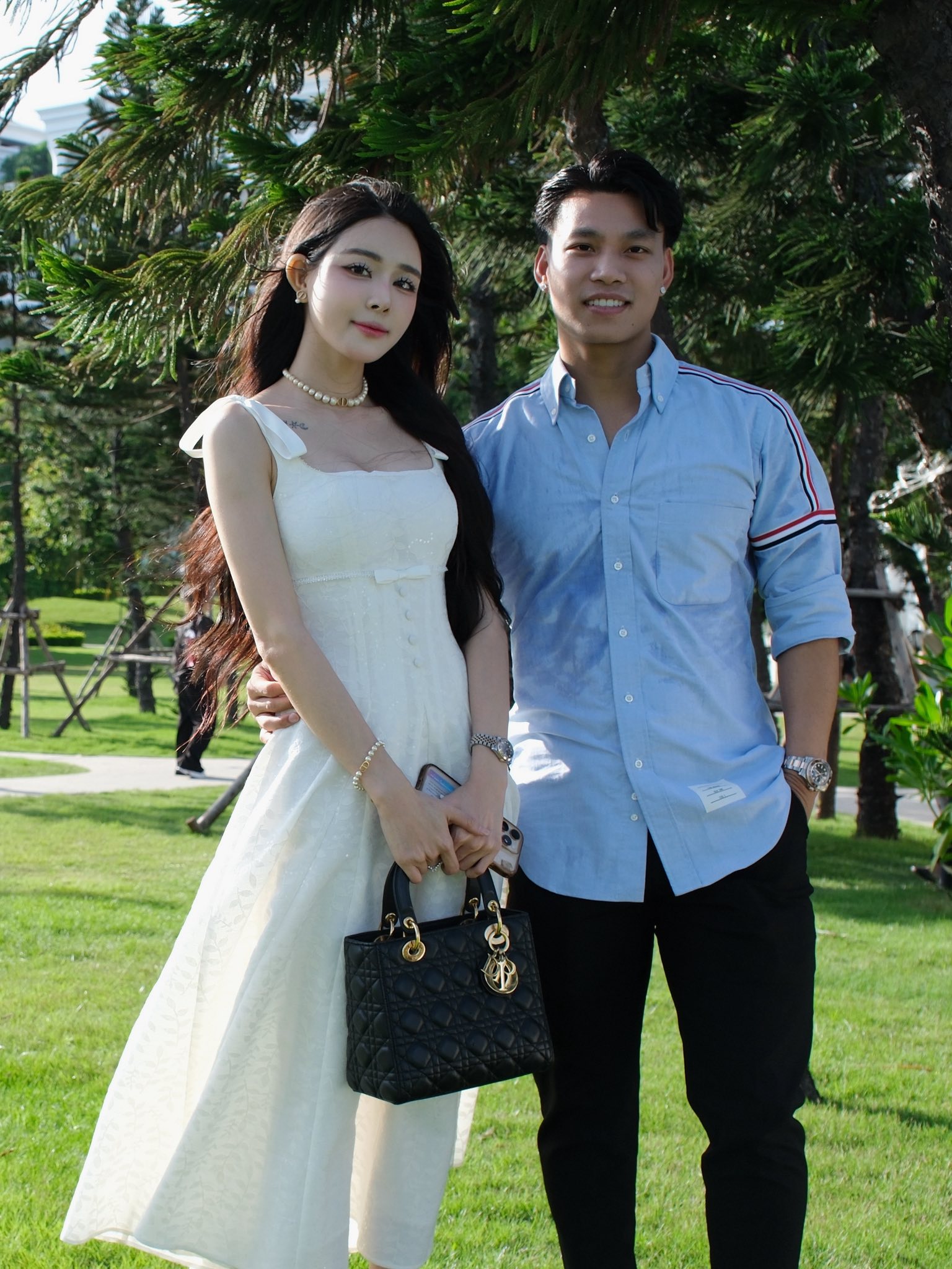 Văn Thanh tình tứ bên bạn gái Văn Thanh tình tứ bên bạn gái