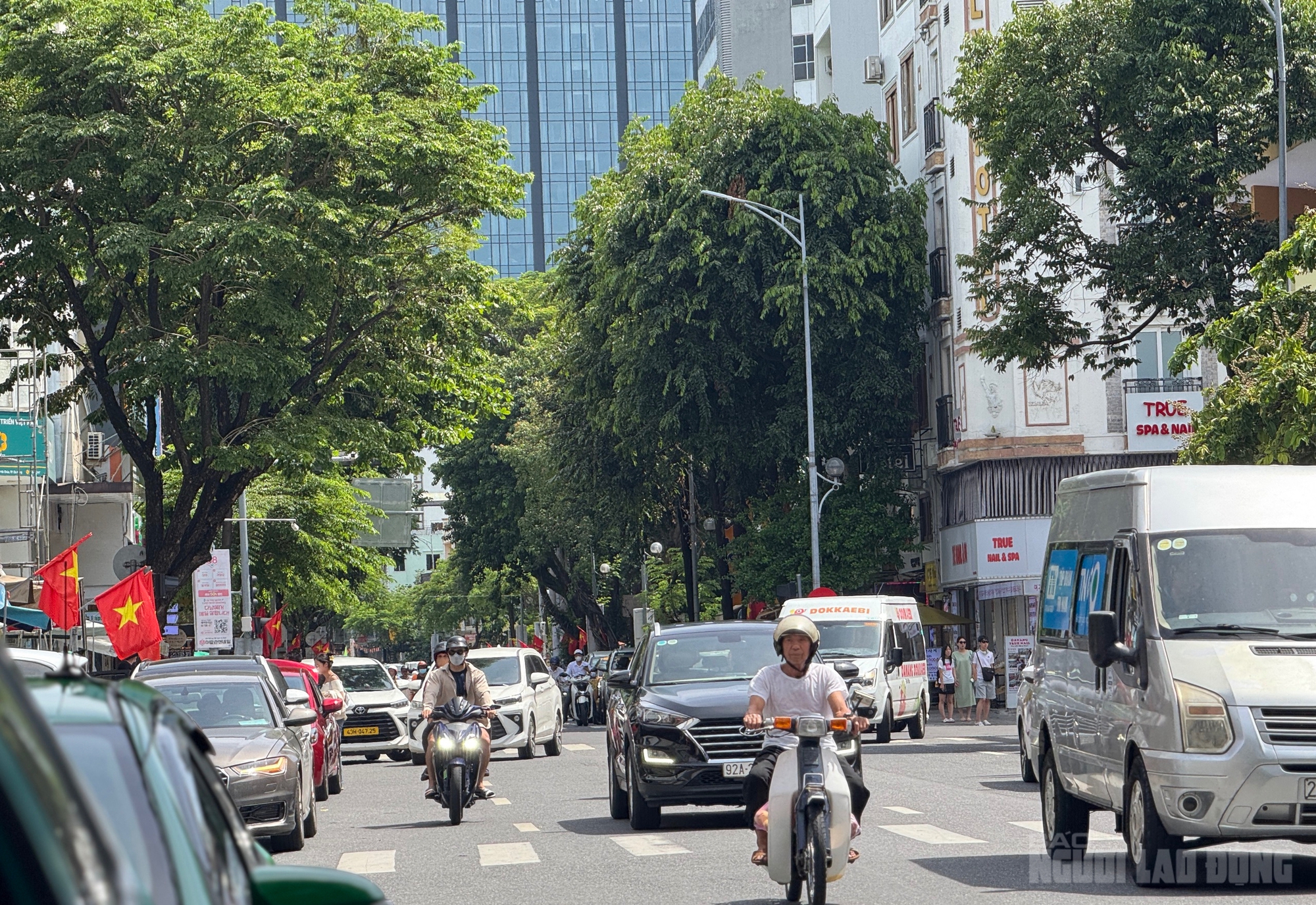 Cận cảnh các tuyến đường đắt đỏ nhất Đà Nẵng theo bảng giá đất mới- Ảnh 7. Cận cảnh các tuyến đường đắt đỏ nhất Đà Nẵng theo bảng giá đất mới- Ảnh 7.