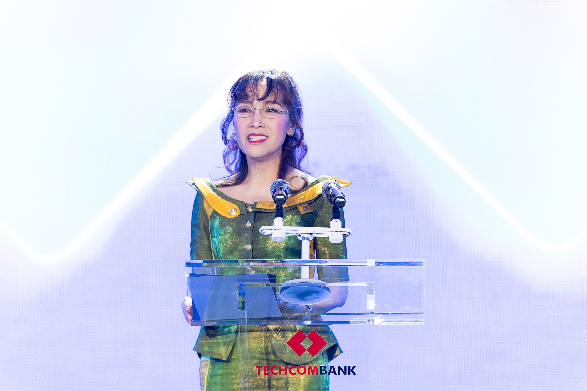 Lãnh đạo HDBank, Techcombank, Masan hiến kế giúp Việt Nam tăng trưởng hai con số- Ảnh 2. Lãnh đạo HDBank, Techcombank, Masan hiến kế giúp Việt Nam tăng trưởng hai con số- Ảnh 2.