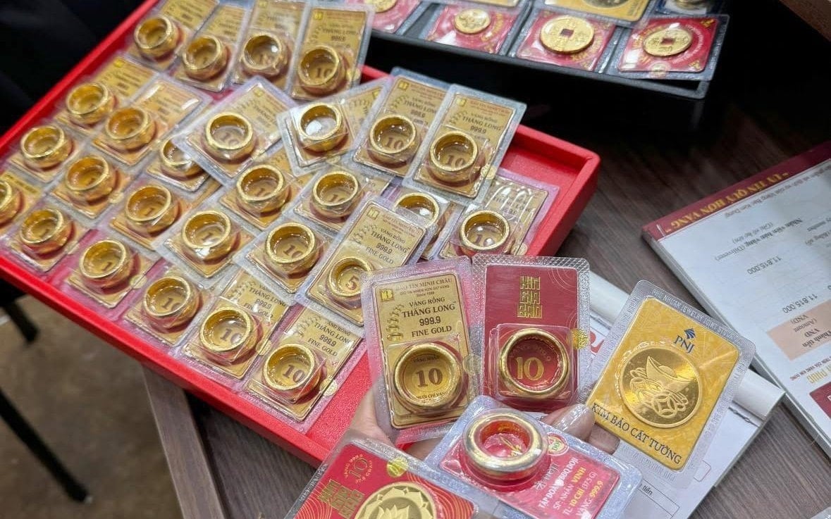 Canh giá đem hết vàng đi bán, giờ cầm 1,4 tỷ không biết làm gì- Ảnh 2. Canh giá đem hết vàng đi bán, giờ cầm 1,4 tỷ không biết làm gì- Ảnh 2.