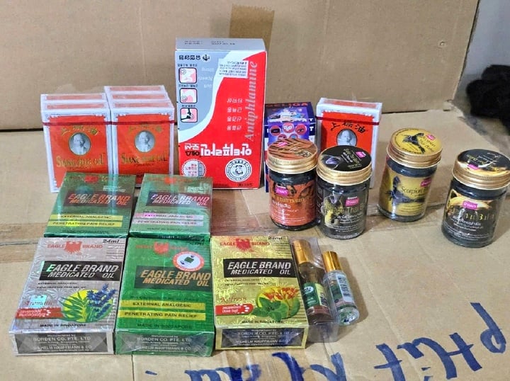 TP.HCM rà soát sản phẩm y tế sau vụ dầu gió Con Ó giả trộn vào bệnh viện- Ảnh 1. TP.HCM rà soát sản phẩm y tế sau vụ dầu gió Con Ó giả trộn vào bệnh viện- Ảnh 1.