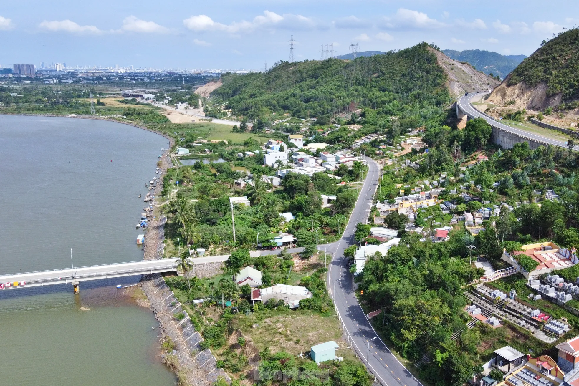 Đà Nẵng hình thành phân khu công nghệ cao rộng 3.656 ha ra sao?- Ảnh 1. Đà Nẵng hình thành phân khu công nghệ cao rộng 3.656 ha ra sao?- Ảnh 1.