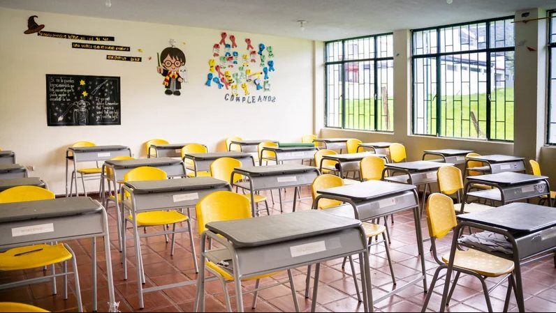 Lạm dụng AI, học sinh một quốc gia ngày càng học kém: ChatGPT, Gemini biến trẻ em vùng quê thành những kẻ lười suy nghĩ, phụ thuộc vào công nghệ- Ảnh 4. Lạm dụng AI, học sinh một quốc gia ngày càng học kém: ChatGPT, Gemini biến trẻ em vùng quê thành những kẻ lười suy nghĩ, phụ thuộc vào công nghệ- Ảnh 4.