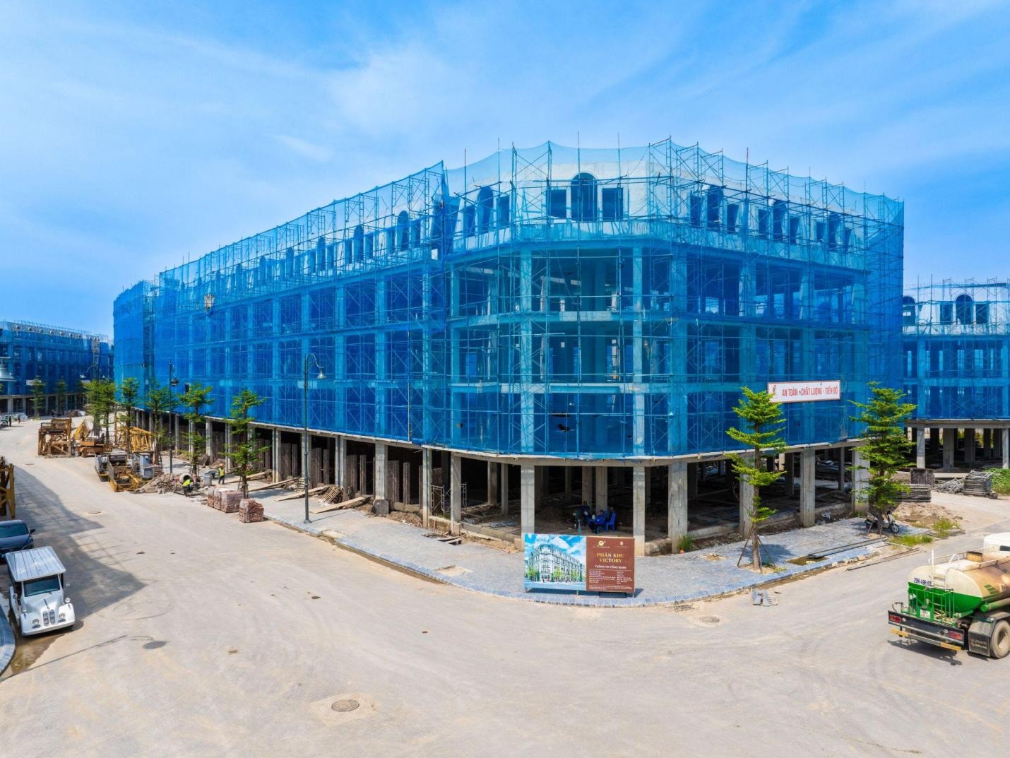 Toàn cảnh tiến độ ba dự án trọng điểm dòng thấp tầng Noble Palace của Sunshine Group tại Hà Nội- Ảnh 4.