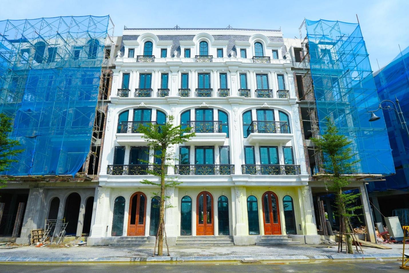 Toàn cảnh tiến độ ba dự án trọng điểm dòng thấp tầng Noble Palace của Sunshine Group tại Hà Nội- Ảnh 6.