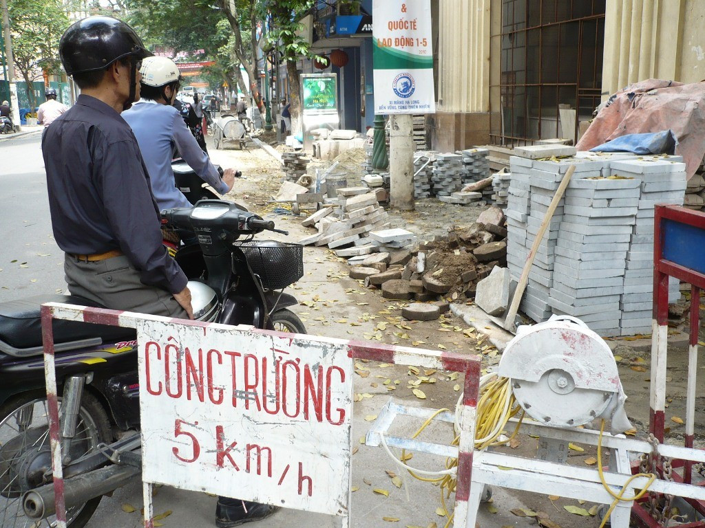Hà Nội dừng đào hè đường từ hôm nay đến hết 5/9- Ảnh 1. Hà Nội dừng đào hè đường từ hôm nay đến hết 5/9- Ảnh 1.