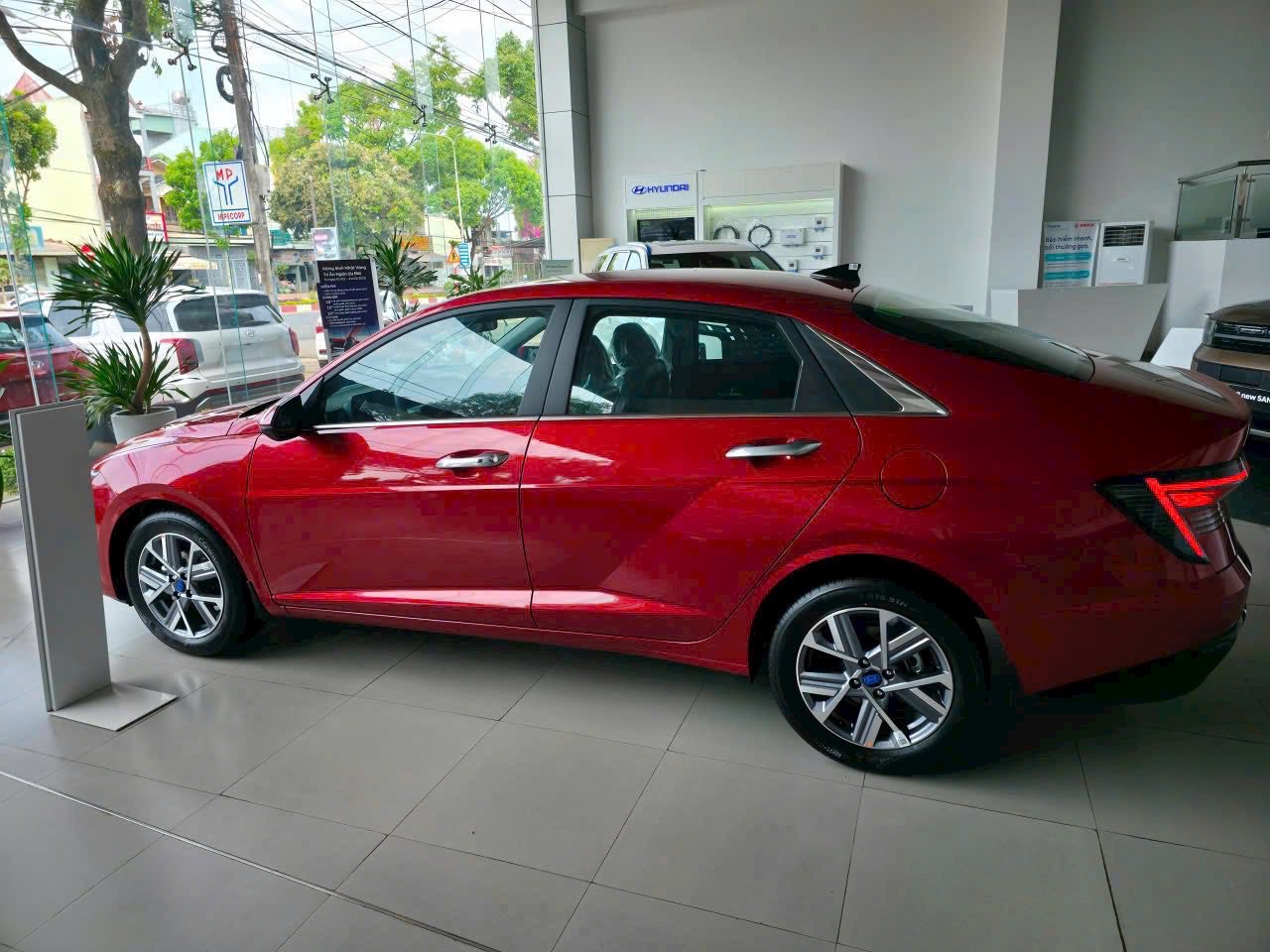Hyundai Accent giảm 82 triệu đồng tại đại lý: Bản giữa nhưng rẻ hơn cả Vios, City bản tiêu chuẩn- Ảnh 6. Hyundai Accent giảm 82 triệu đồng tại đại lý: Bản giữa nhưng rẻ hơn cả Vios, City bản tiêu chuẩn- Ảnh 6.