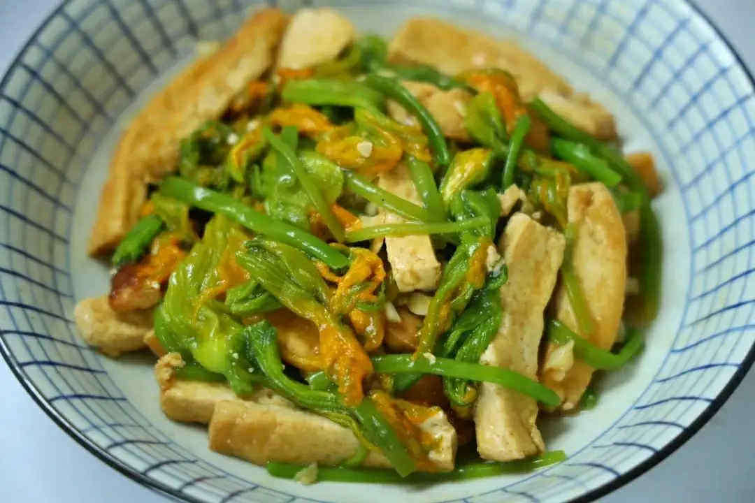 Vào tháng Tám nếu thấy loại Vào tháng Tám nếu thấy loại