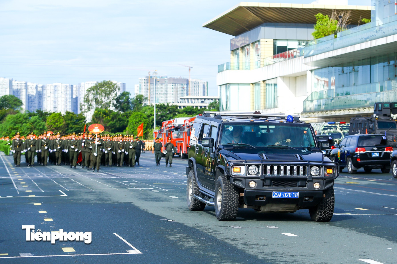Công an Hà Nội hợp luyện diễu binh, diễu hành cho Ngày hội vì Thủ đô bình yên- Ảnh 3. Công an Hà Nội hợp luyện diễu binh, diễu hành cho Ngày hội vì Thủ đô bình yên- Ảnh 3.