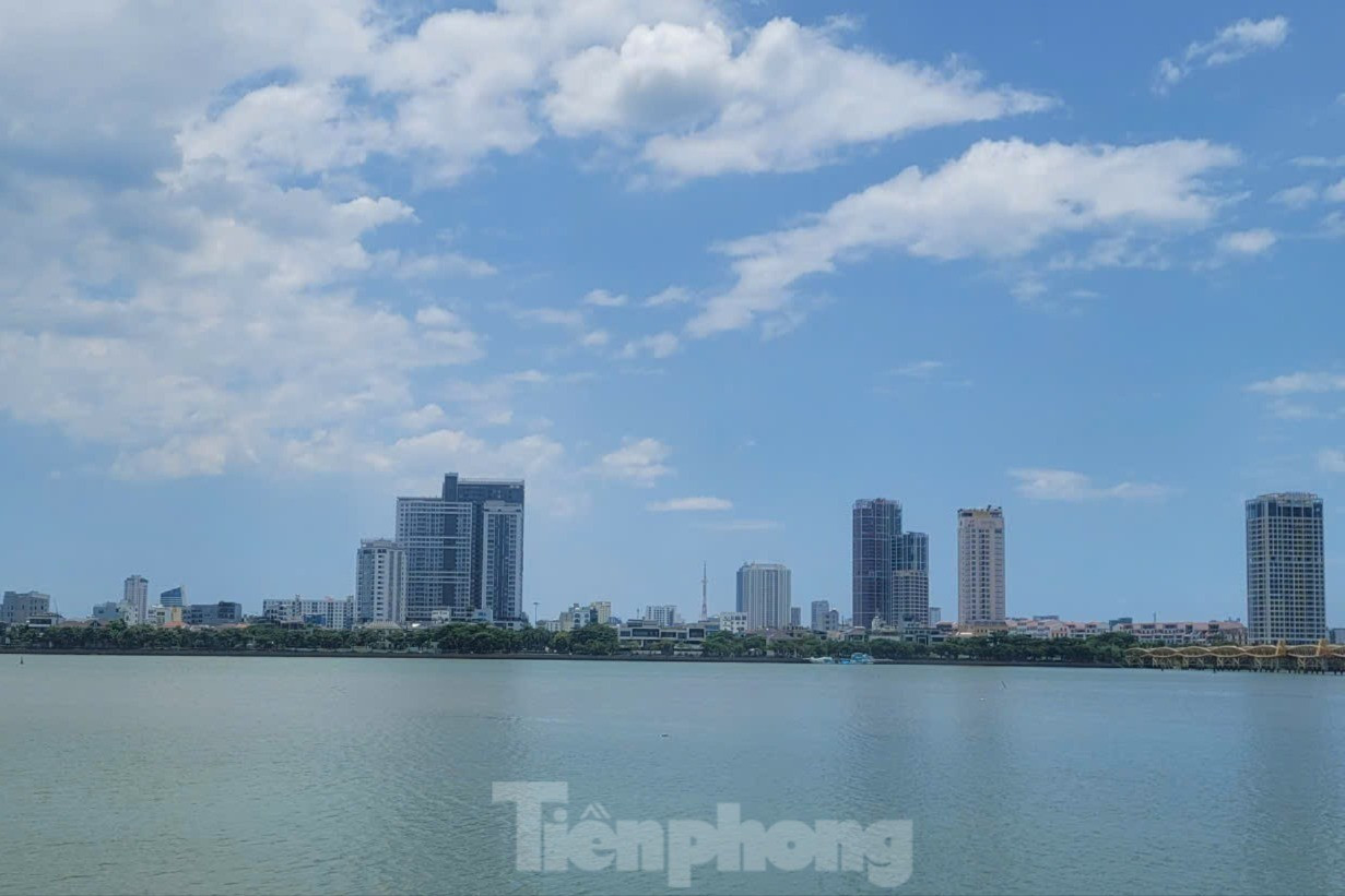 Căn hộ đua nhau 'bung hàng', sức mua vẫn chững- Ảnh 1. Căn hộ đua nhau 'bung hàng', sức mua vẫn chững- Ảnh 1.