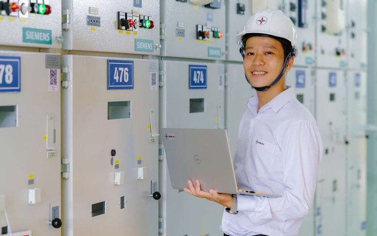 Bảo đảm cung cấp điện an toàn, ổn định cho dịp kỷ niệm 80 năm Cách mạng Tháng Tám và Quốc khánh 2/9- Ảnh 6. Bảo đảm cung cấp điện an toàn, ổn định cho dịp kỷ niệm 80 năm Cách mạng Tháng Tám và Quốc khánh 2/9- Ảnh 6.