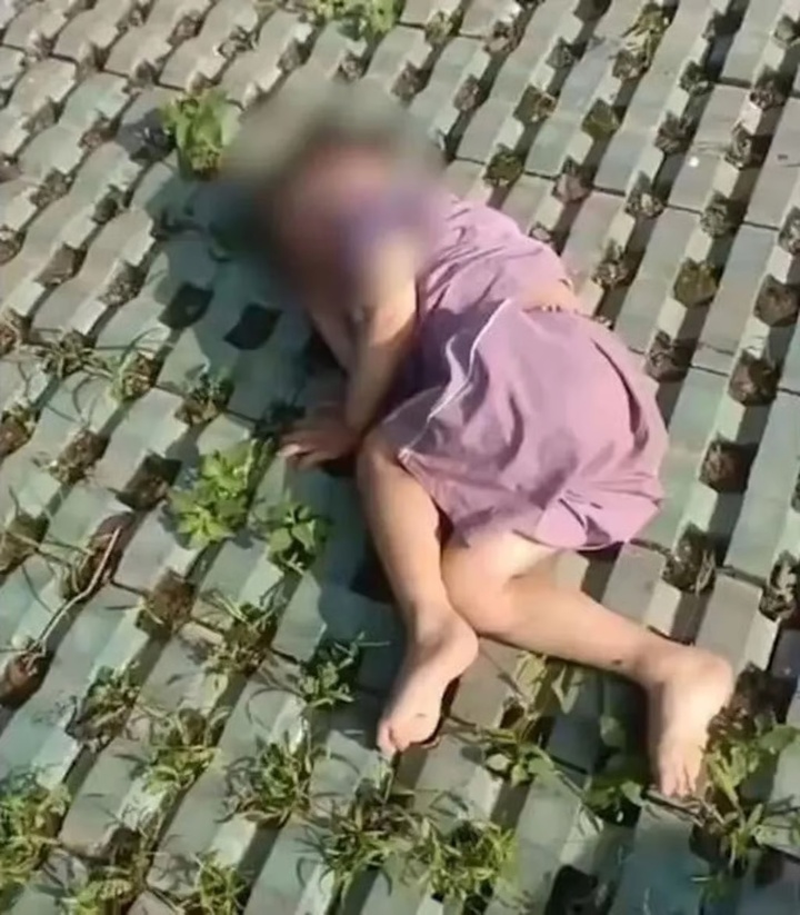 Ngã từ tầng 18, cậu bé 3 tuổi thoát chết kỳ diệu nhờ chạm vào cây- Ảnh 1. Ngã từ tầng 18, cậu bé 3 tuổi thoát chết kỳ diệu nhờ chạm vào cây- Ảnh 1.