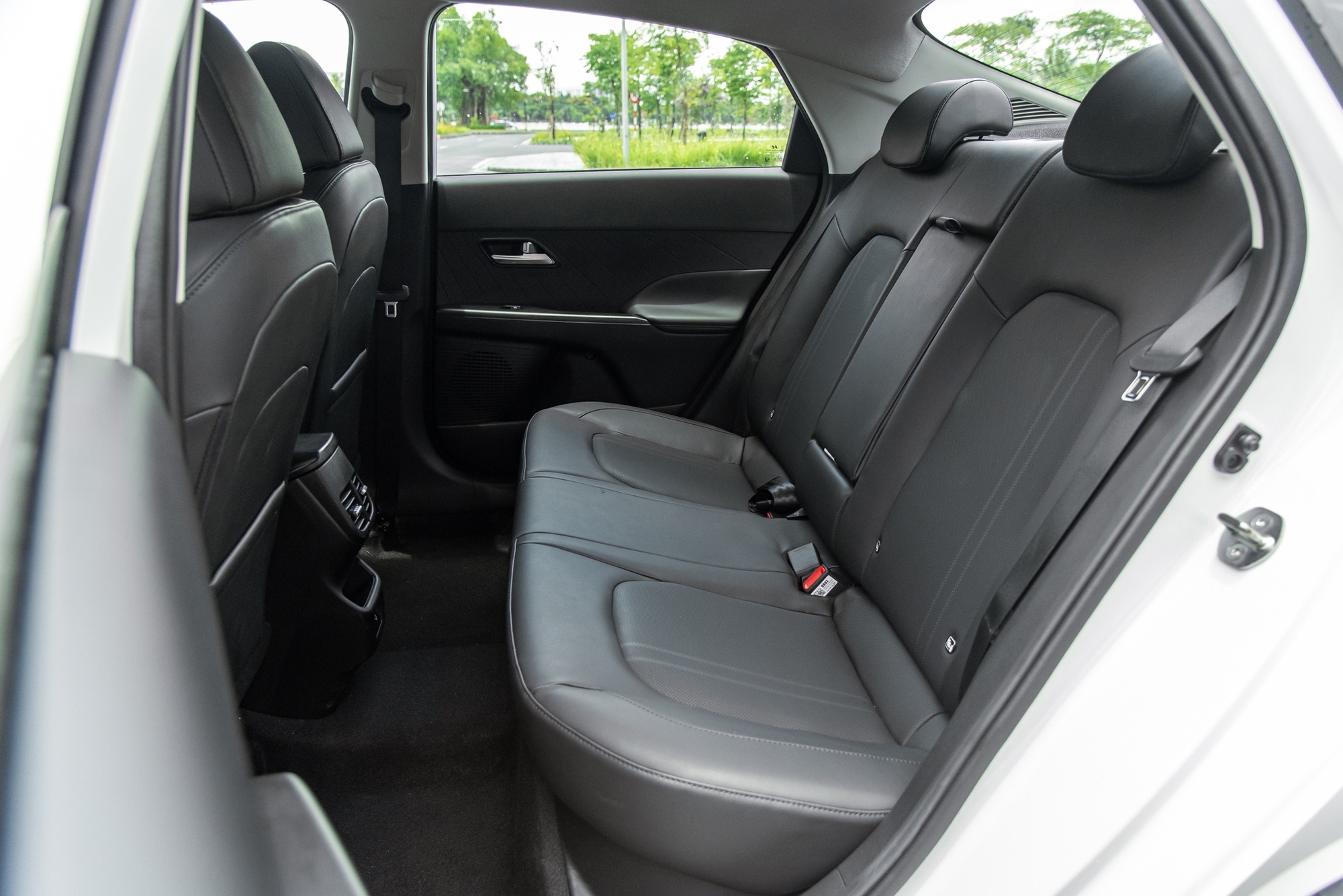 Hyundai Accent giảm 82 triệu đồng tại đại lý: Bản giữa nhưng rẻ hơn cả Vios, City bản tiêu chuẩn- Ảnh 8. Hyundai Accent giảm 82 triệu đồng tại đại lý: Bản giữa nhưng rẻ hơn cả Vios, City bản tiêu chuẩn- Ảnh 8.