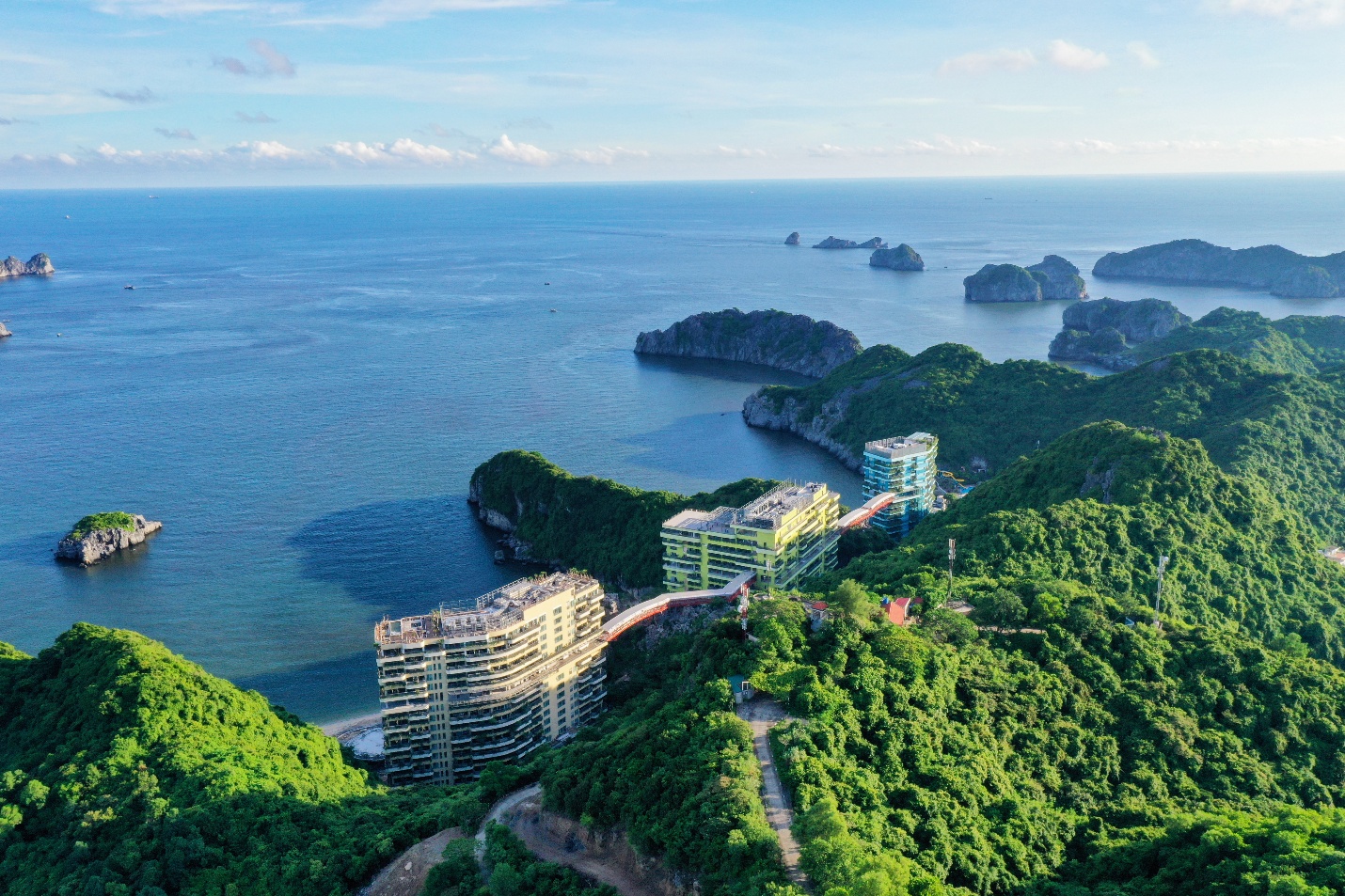 Giải mã sức hút bền vững và tiềm năng du lịch suốt 4 mùa tại Flamingo Cát Bà Resorts- Ảnh 1. Giải mã sức hút bền vững và tiềm năng du lịch suốt 4 mùa tại Flamingo Cát Bà Resorts- Ảnh 1.