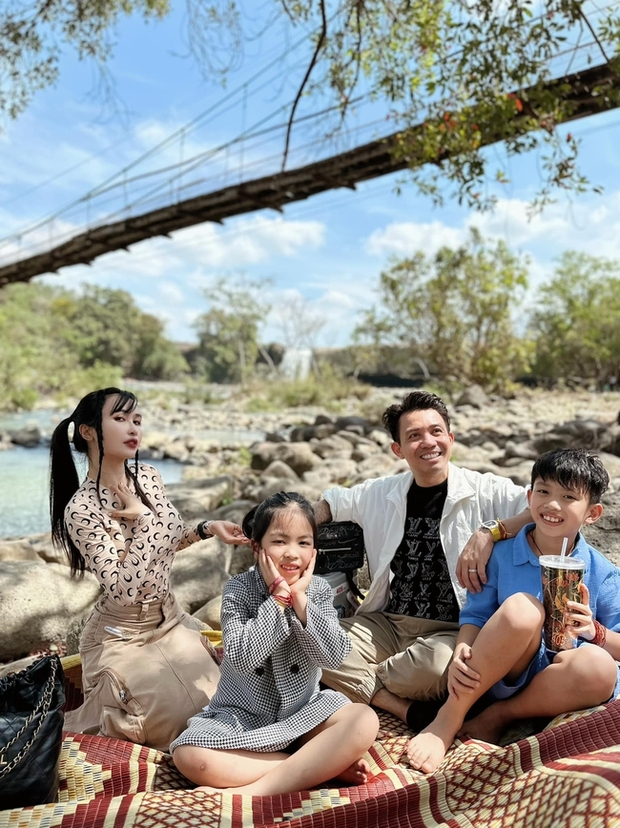Quý bà hàng hiệu EQ cao: Chiều chồng như vua nhưng vẫn giữ ngai vàng cho mình- Ảnh 2. Quý bà hàng hiệu EQ cao: Chiều chồng như vua nhưng vẫn giữ ngai vàng cho mình- Ảnh 2.