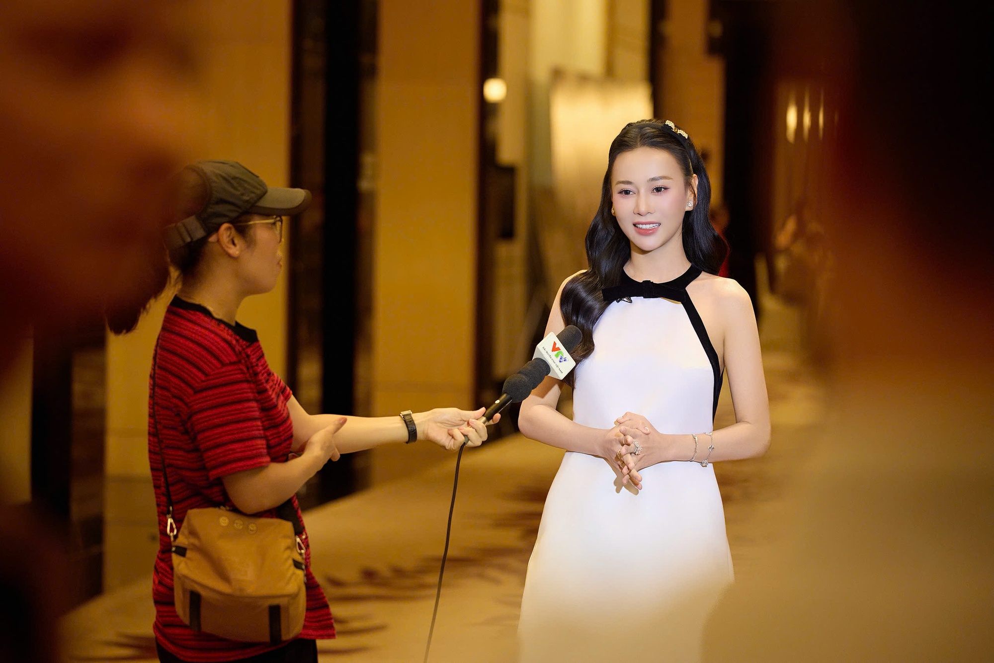 Phương Oanh công khai bóc mẽ Shark Bình: Ngoài miệng xúi vợ hôn bạn diễn nhưng thực tế thì…- Ảnh 3.
