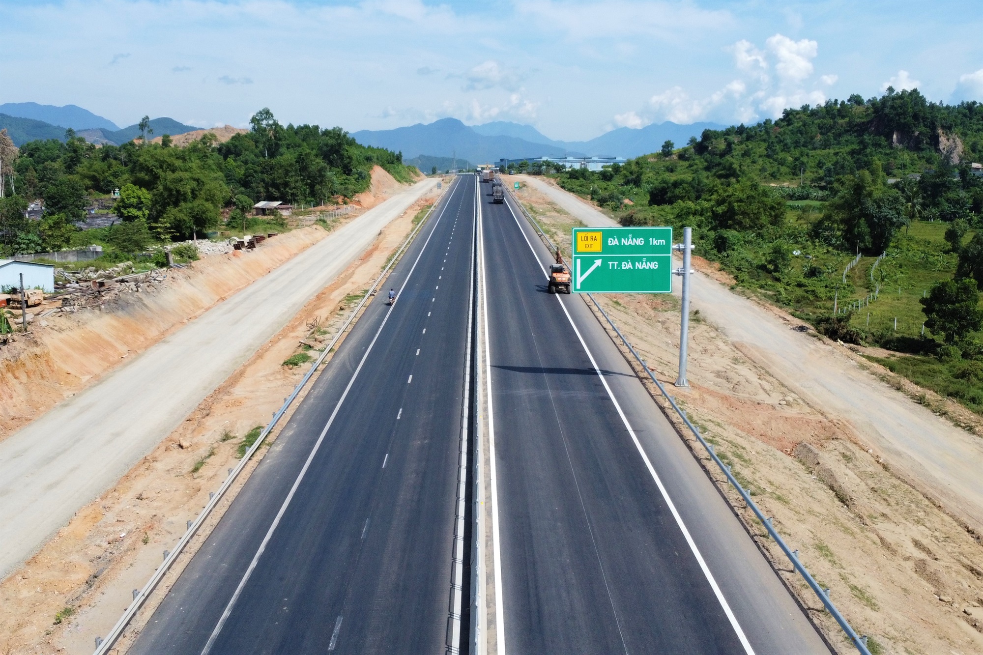 Toàn cảnh tuyến cao tốc hơn 2.113 tỷ đồng ở Đà Nẵng trước ngày thông xe- Ảnh 3.