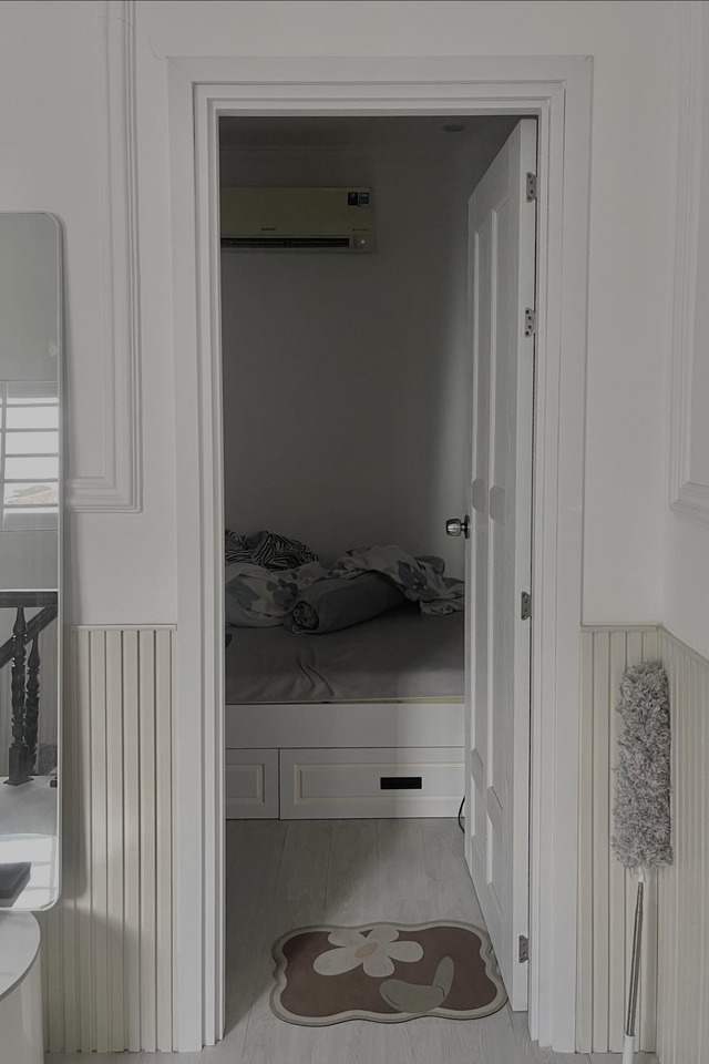 Đi công tác 5 ngày, người đàn ông trở về nhà mở cửa thấy cảnh tượng “lạnh hết sống lưng”- Ảnh 1.