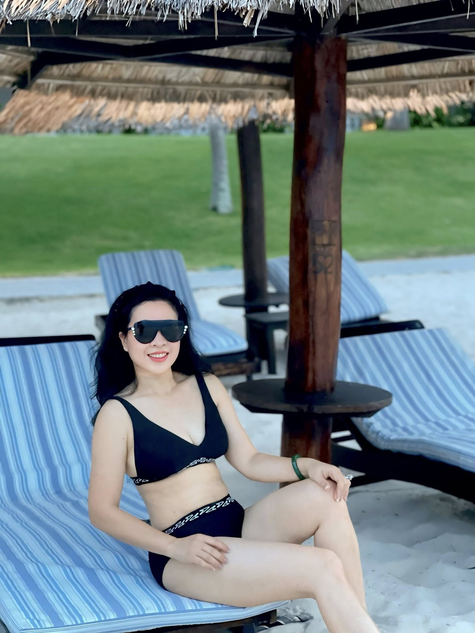 Vợ "ông hoàng nhạc đỏ" quê Thanh Hóa: U50 quá nuột nà, trẻ đẹp như gái 20- Ảnh 4.