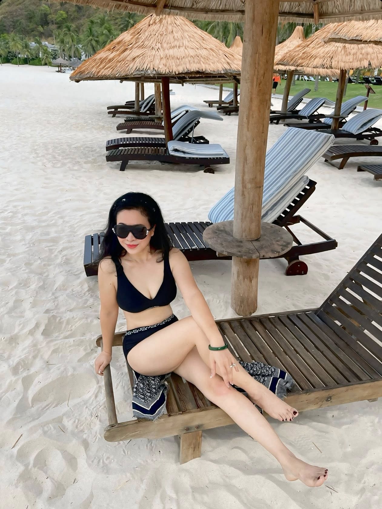 Vợ "ông hoàng nhạc đỏ" quê Thanh Hóa: U50 quá nuột nà, trẻ đẹp như gái 20- Ảnh 2.