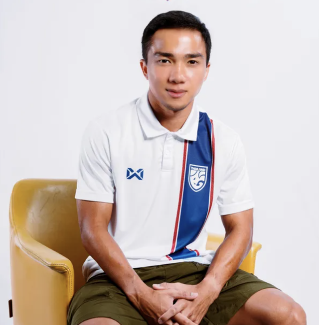 Xôn xao vụ nữ tỷ phú Madam Pang phải đi bán áo trả nợ cho liên đoàn bóng đá Thái Lan, có chuyện gì đây?- Ảnh 2.