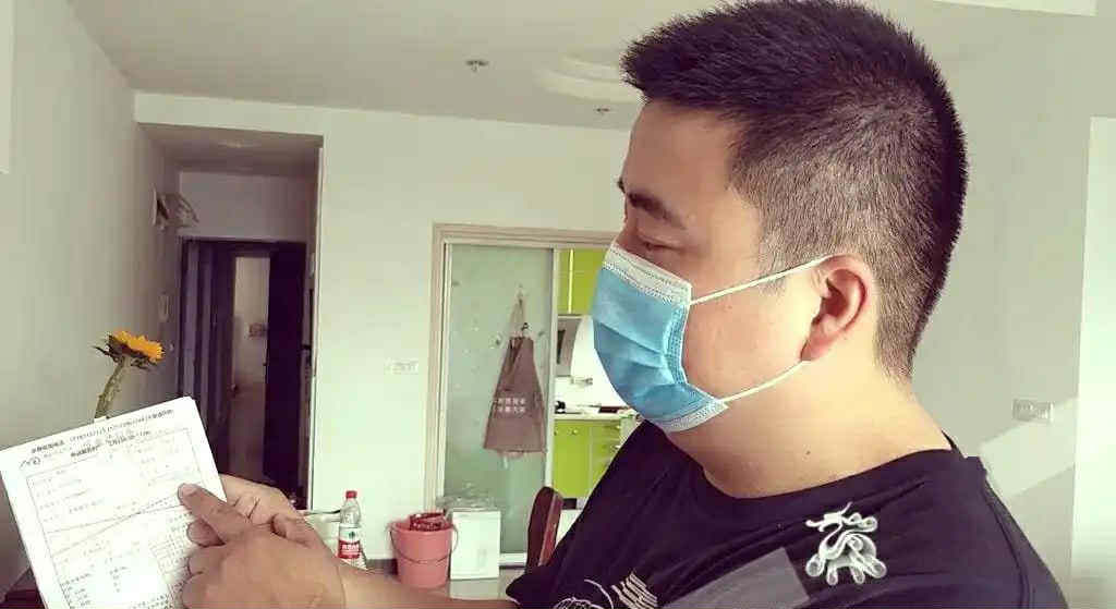 Nhà không ai ở suốt hơn 1 năm vẫn nhận hoá đơn nước hơn 4,2 triệu đồng, gia chủ yêu cầu kiểm tra đồng hồ nước thì được thông báo: “Đang hoạt động bình thường”- Ảnh 1.