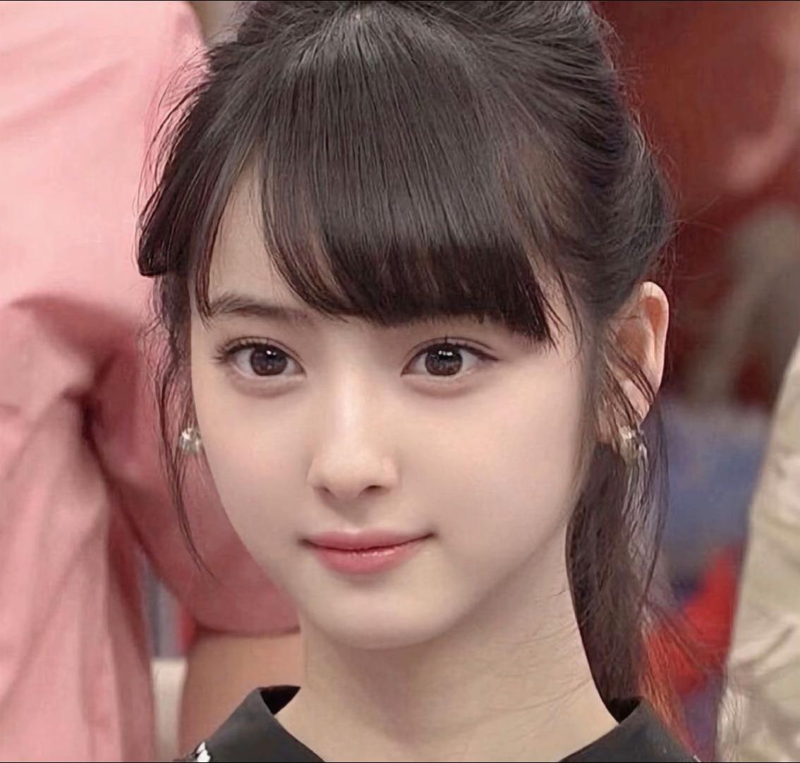 Thiên thần nước Nhật giống cả Lưu Diệc Phi và Địch Lệ Nhiệt Ba, visual hiện tại ra sao?- Ảnh 6.