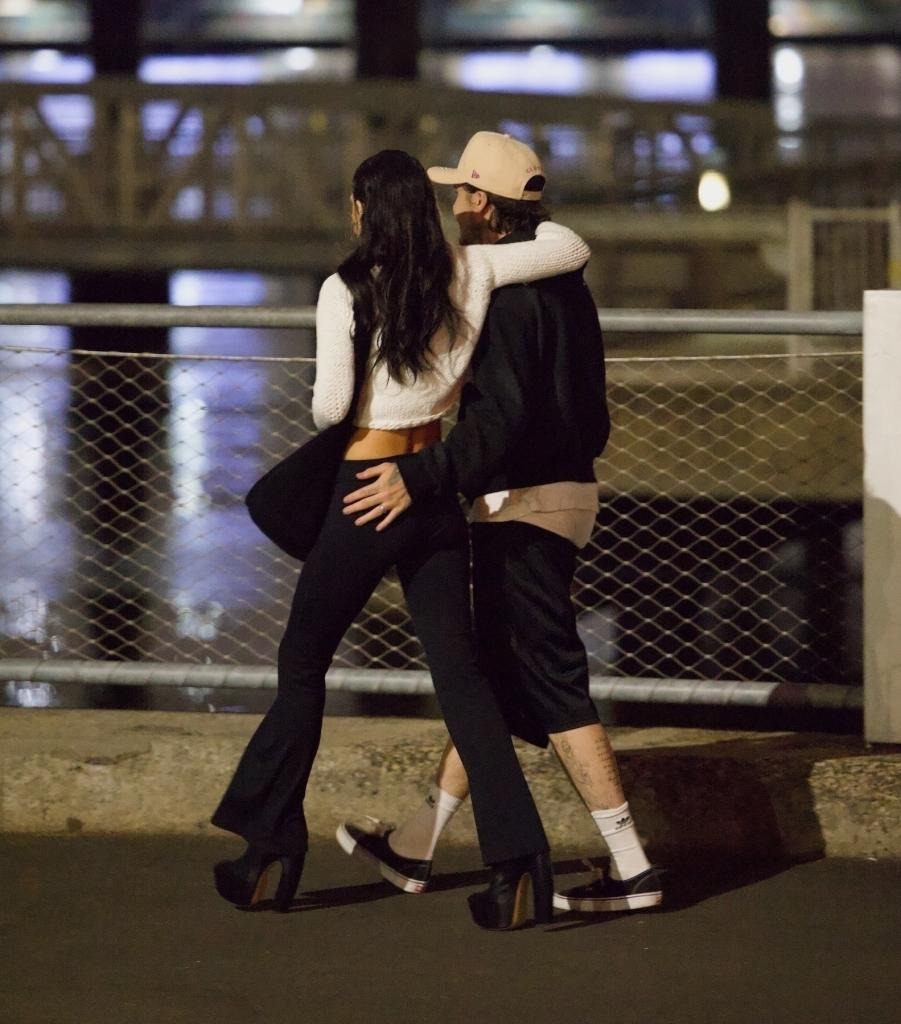 "Cậu cả bất hiếu" nhà Beckham ca ngợi vợ không biết mệt sau khi “cưới lại”, netizen ngán đến tận cổ rồi!- Ảnh 5. "Cậu cả bất hiếu" nhà Beckham ca ngợi vợ không biết mệt sau khi “cưới lại”, netizen ngán đến tận cổ rồi!- Ảnh 5.