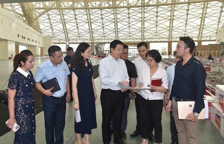 Gấp rút thi công tại công trình top 10 TG để tổ chức sự kiện được Thủ tướng ví như “ngày hội non sông”- Ảnh 3.
