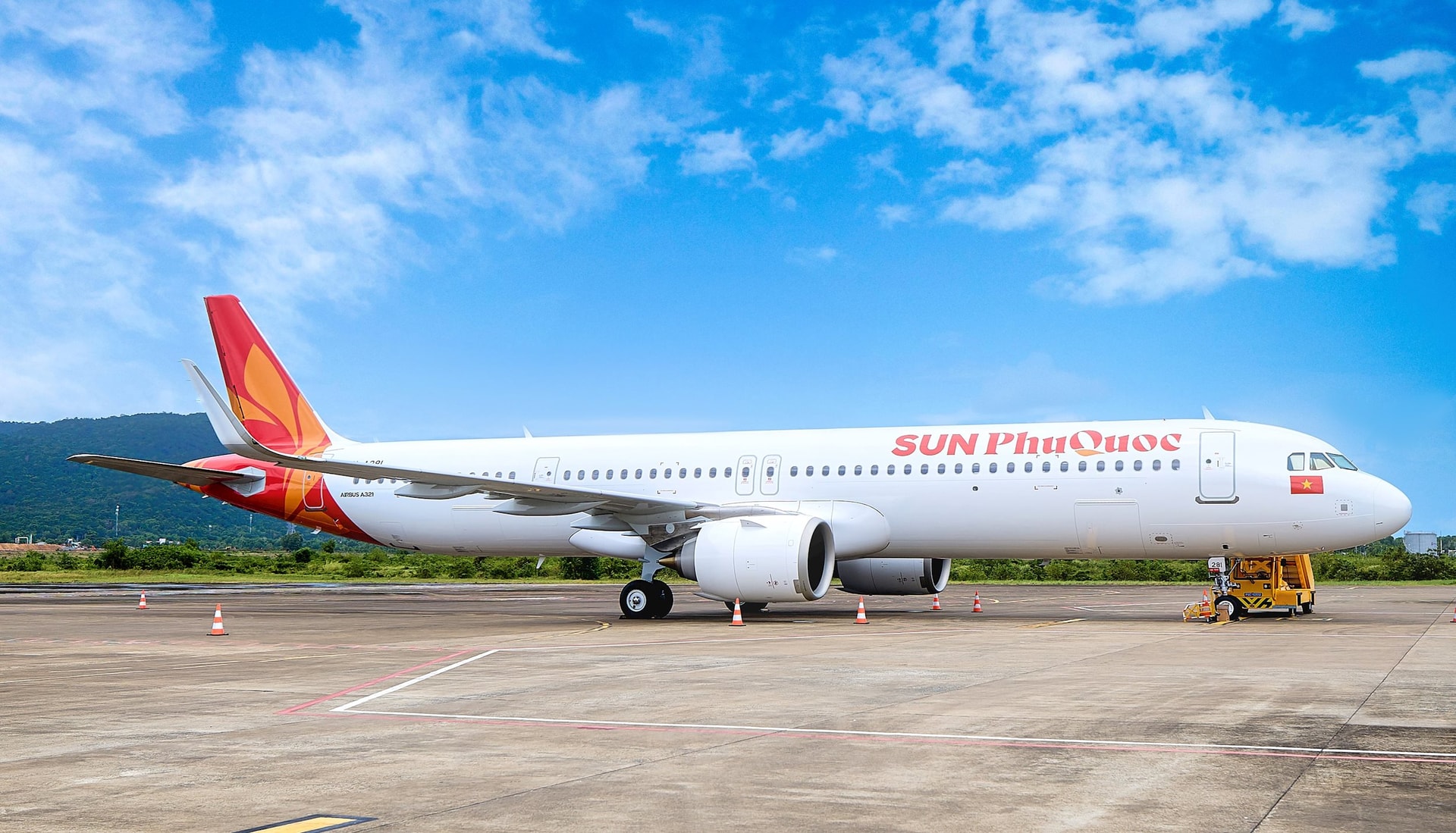 Sun PhuQuoc Airways đón chiếc máy bay đầu tiên, dự kiến mở bán vé vào tháng 10/2025- Ảnh 1. Sun PhuQuoc Airways đón chiếc máy bay đầu tiên, dự kiến mở bán vé vào tháng 10/2025- Ảnh 1.