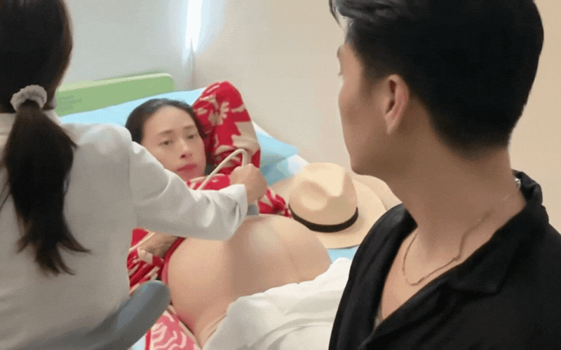 Gần 1 triệu người vào xem Ngô Thanh Vân nghẹn ngào chia sẻ về 1.001 ngày chờ đợi bé Gạo- Ảnh 2.