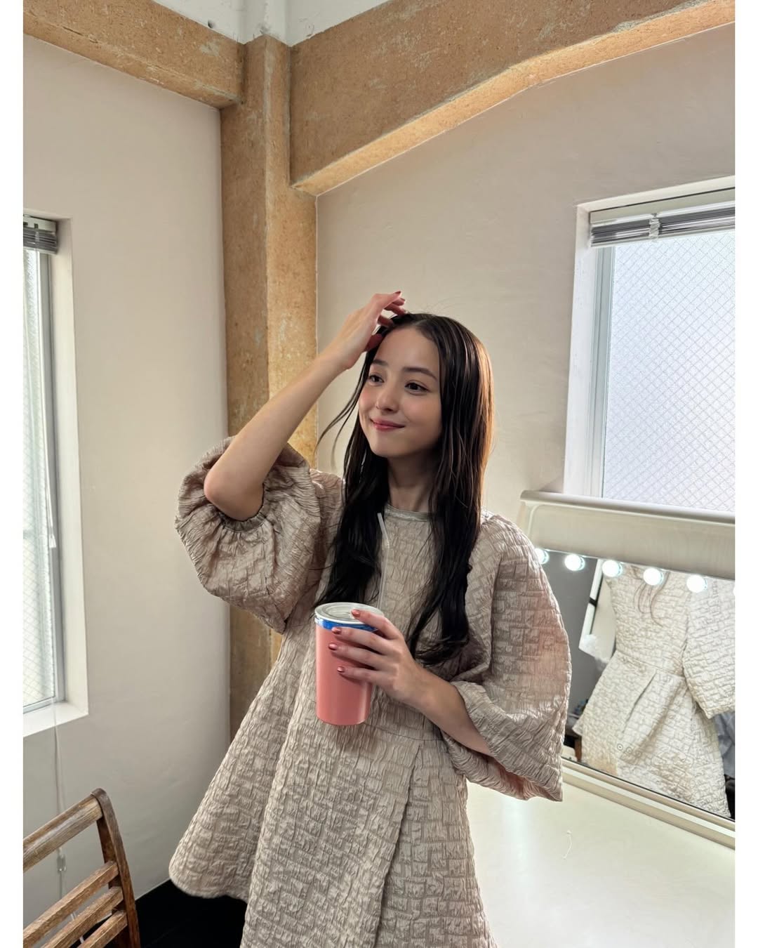 Thiên thần nước Nhật giống cả Lưu Diệc Phi và Địch Lệ Nhiệt Ba, visual hiện tại ra sao?- Ảnh 22.