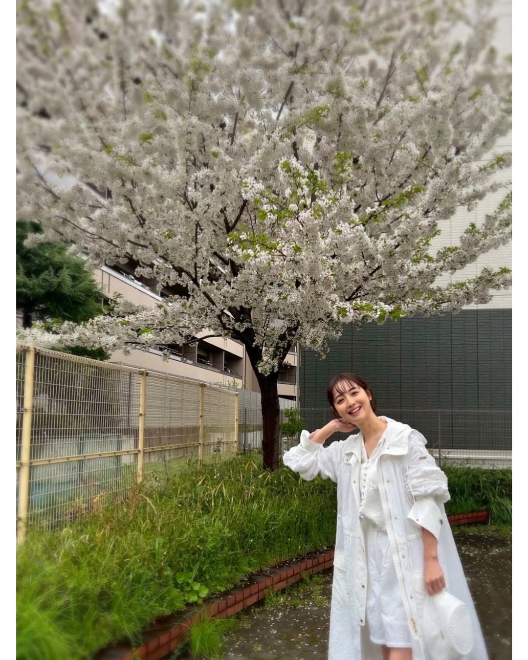 Thiên thần nước Nhật giống cả Lưu Diệc Phi và Địch Lệ Nhiệt Ba, visual hiện tại ra sao?- Ảnh 16.