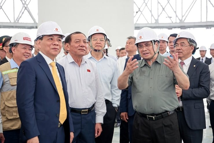 Gấp rút thi công tại công trình top 10 TG để tổ chức sự kiện được Thủ tướng ví như “ngày hội non sông”- Ảnh 1.