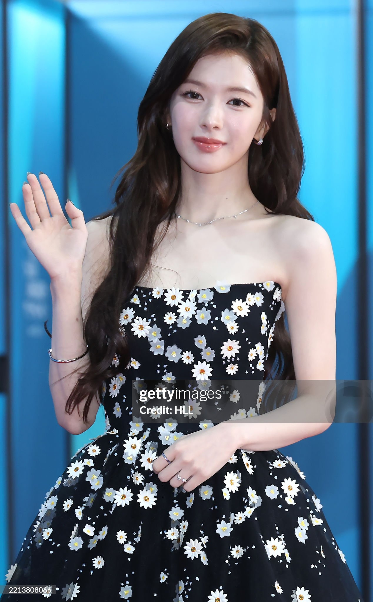 Lần đầu có mỹ nhân chỉ nặng 37kg vẫn được khen tới mòn cả phím: Visual không có thật trên đời, netizen lưu ảnh tràn bộ nhớ- Ảnh 7.