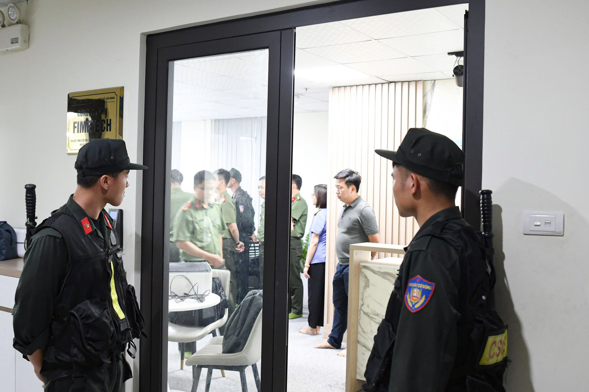 Đập tan tổ chức lừa đảo xuyên quốc gia quy mô hàng tỷ USD, tóm gọn 'ông trùm' Nguyễn Văn Hạ- Ảnh 1.
