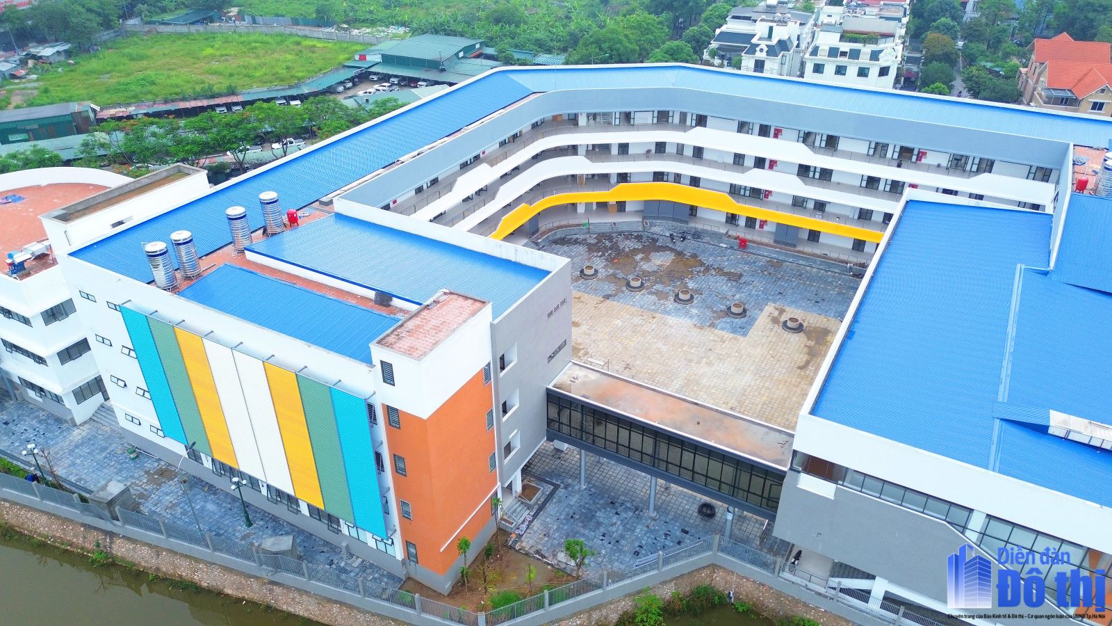 Trường Tiểu học CÔNG LẬP hàng trăm tỷ đồng này sắp xây xong, đã to đẹp còn có sân bóng đá, bóng rổ xịn sò!- Ảnh 5. Trường Tiểu học CÔNG LẬP hàng trăm tỷ đồng này sắp xây xong, đã to đẹp còn có sân bóng đá, bóng rổ xịn sò!- Ảnh 5.