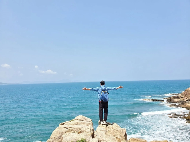 Hòn đảo hoang sơ thuộc tỉnh miền Trung, du khách nhận xét: "Ngỡ ngàng vì nước biển quá xanh!"- Ảnh 11.