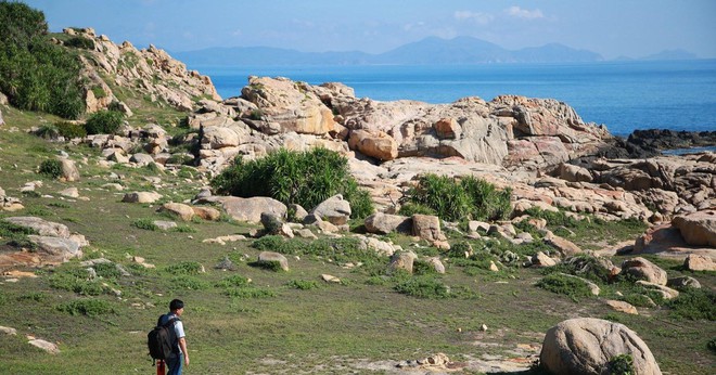 Hòn đảo hoang sơ thuộc tỉnh miền Trung, du khách nhận xét: "Ngỡ ngàng vì nước biển quá xanh!"- Ảnh 6.