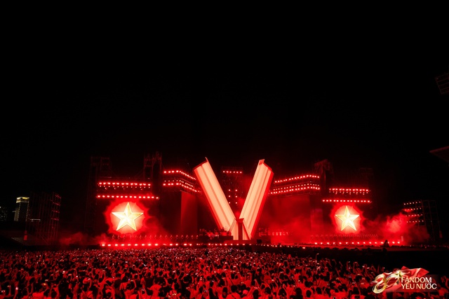 Những hình ảnh không thể quên trong Concert Quốc Gia ở sân Mỹ Đình- Ảnh 1.