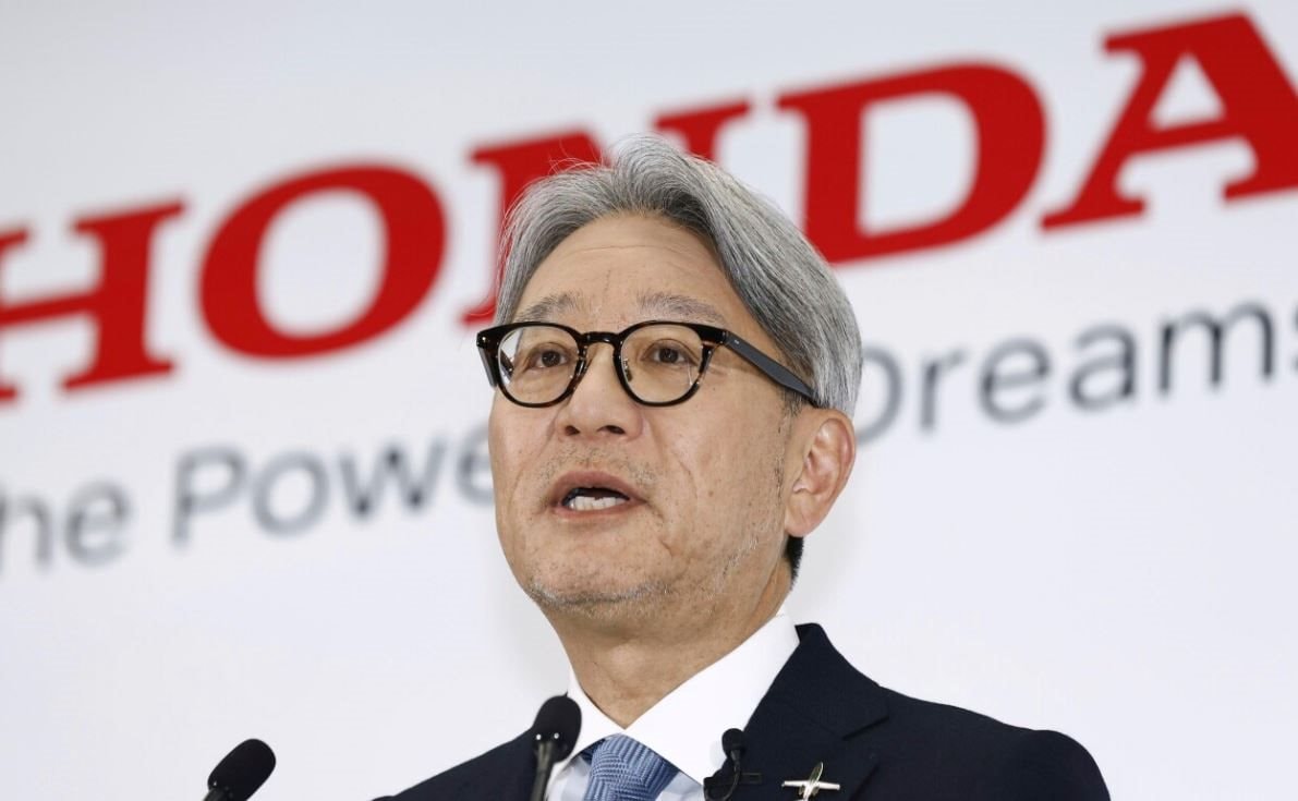 Ngược chiều thế giới, Chủ tịch Akio Toyoda chứng minh mình đúng khi làm xe lai: Loạt 'ông lớn' giảm sản lượng xe điện, thời hưng thịnh của hybrid bắt đầu- Ảnh 1. Ngược chiều thế giới, Chủ tịch Akio Toyoda chứng minh mình đúng khi làm xe lai: Loạt 'ông lớn' giảm sản lượng xe điện, thời hưng thịnh của hybrid bắt đầu- Ảnh 1.