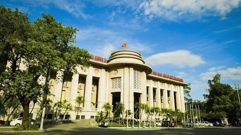 Lãi suất qua đêm liên ngân hàng tăng mạnh lên trên 6%, Ngân hàng Nhà nước tiếp tục bơm thanh khoản- Ảnh 1. Lãi suất qua đêm liên ngân hàng tăng mạnh lên trên 6%, Ngân hàng Nhà nước tiếp tục bơm thanh khoản- Ảnh 1.