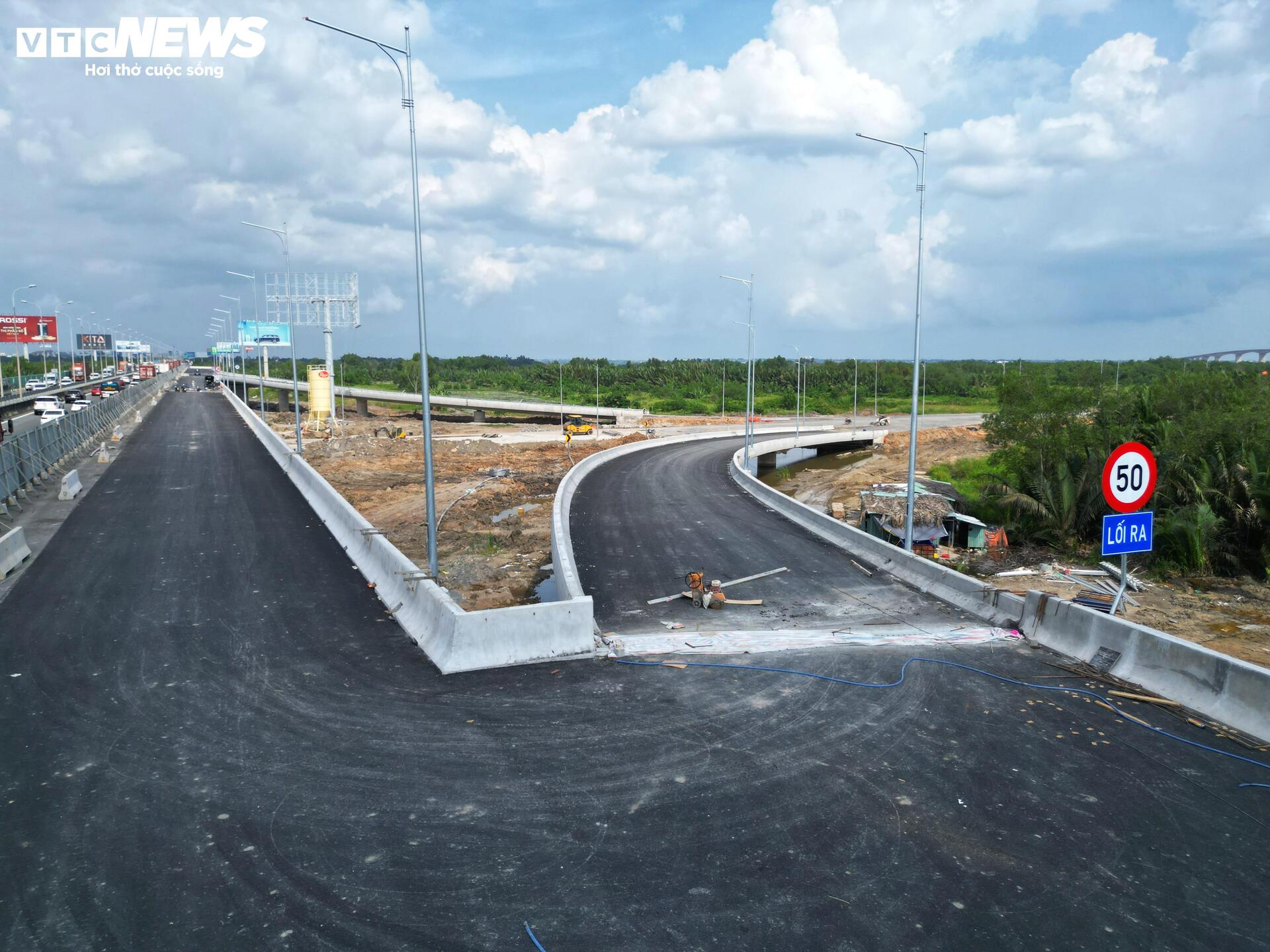 Nút giao Vành đai 3 với cao tốc TP.HCM - Long Thành trước ngày thông xe- Ảnh 8.