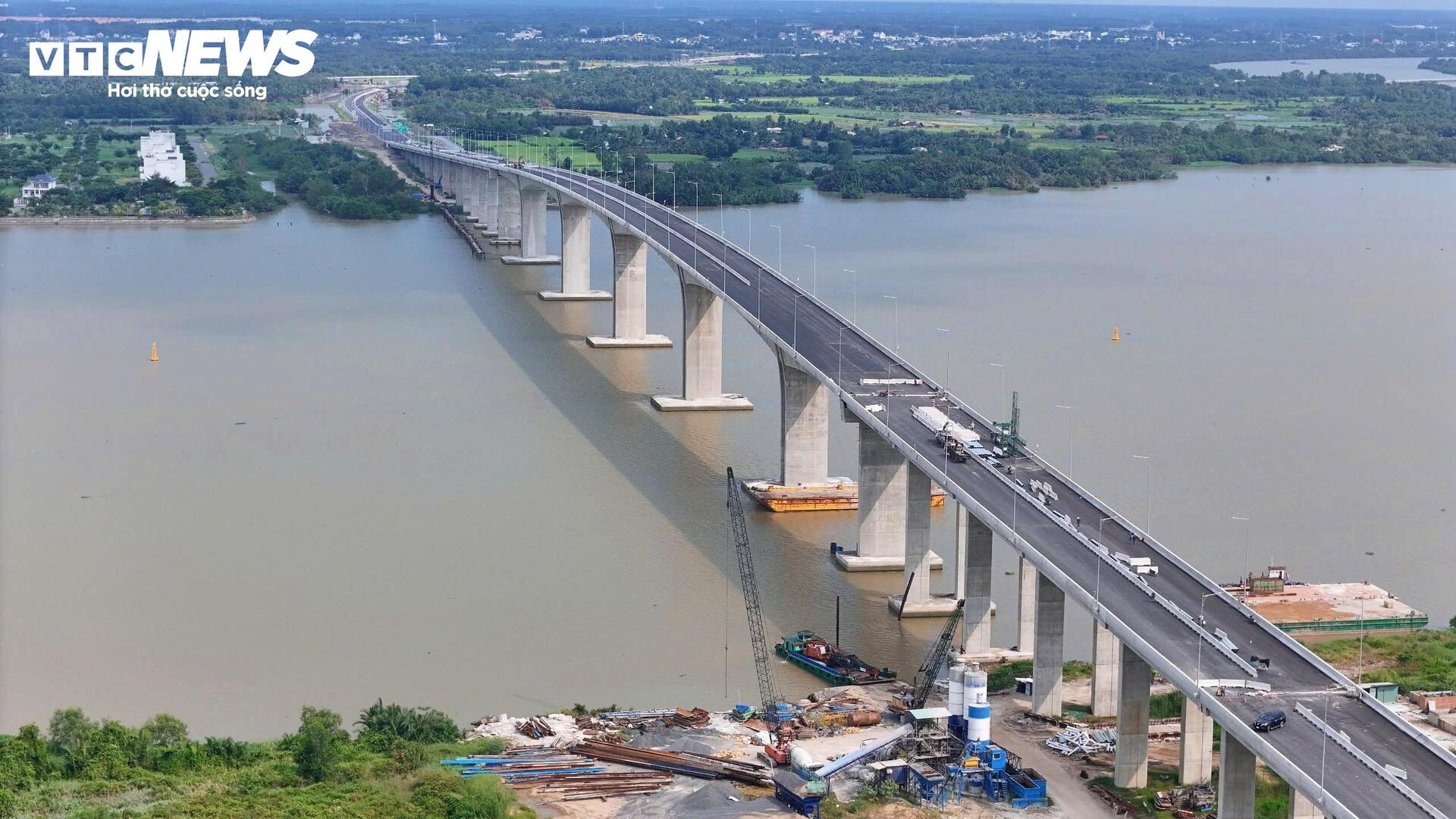 Nút giao Vành đai 3 với cao tốc TP.HCM - Long Thành trước ngày thông xe- Ảnh 14.